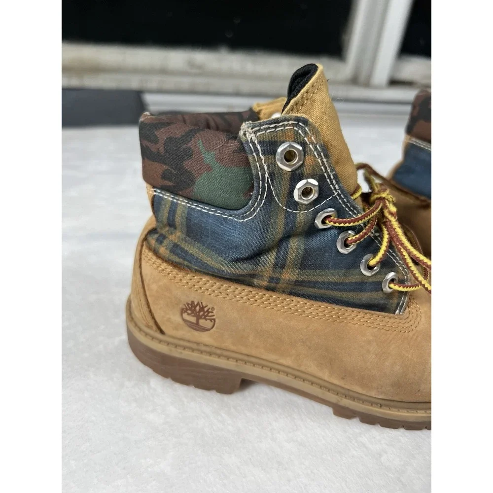 Timberland Toddler Camo Plaid Collar Waterproof Boots‎ Size 2